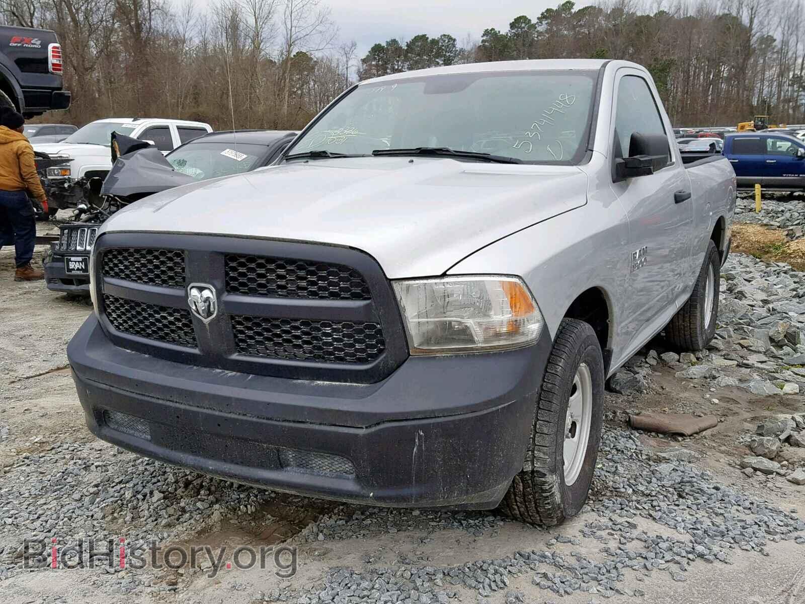 2016 RAM 1500 ST - VIN: 3C6JR6AG8GG217320 - Фото 2