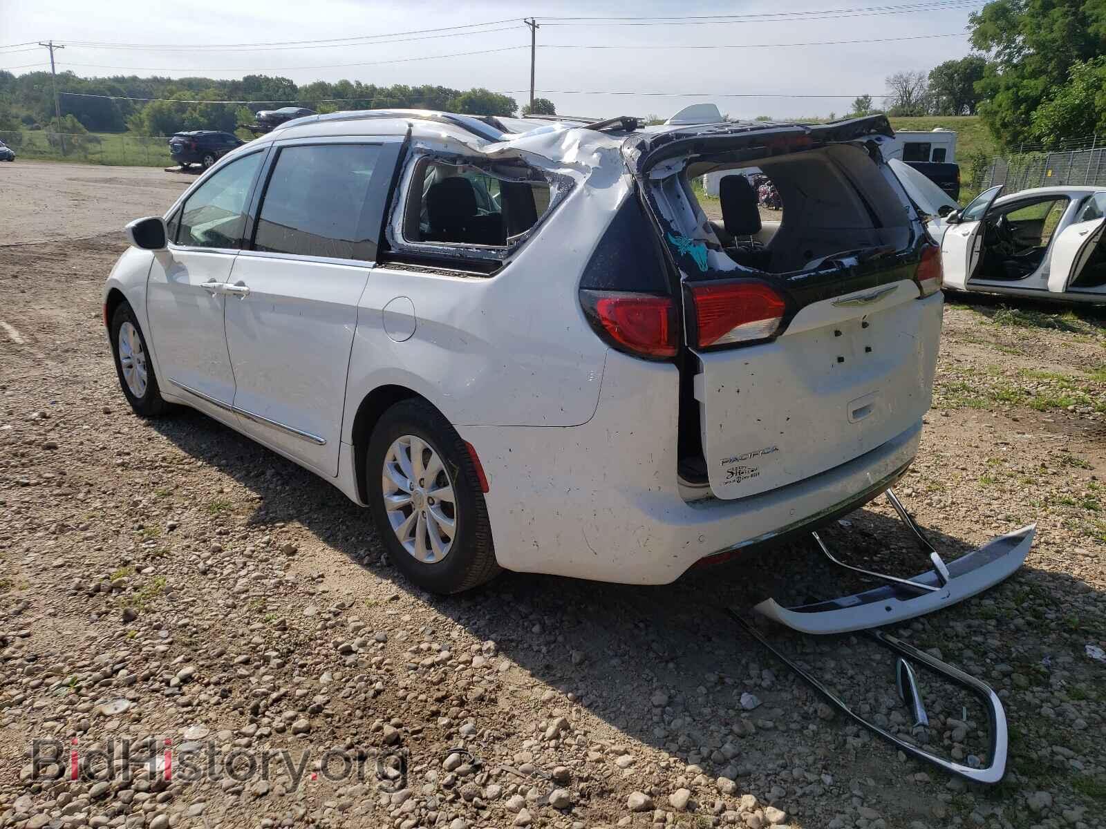 2018 CHRYSLER PACIFICA - VIN: 2C4RC1EG5JR260802 - Photo 3