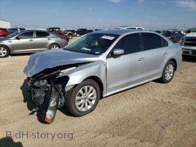 2015 Volkswagen PASSAT S, silver — VIN 1VWAT7A3XFC019995, Copart