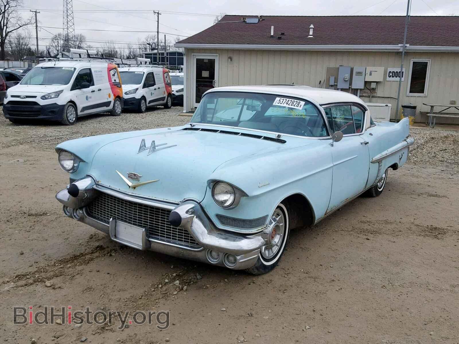 1957 CADILLAC DEVILLE - VIN: 5762067534 - Photo 2