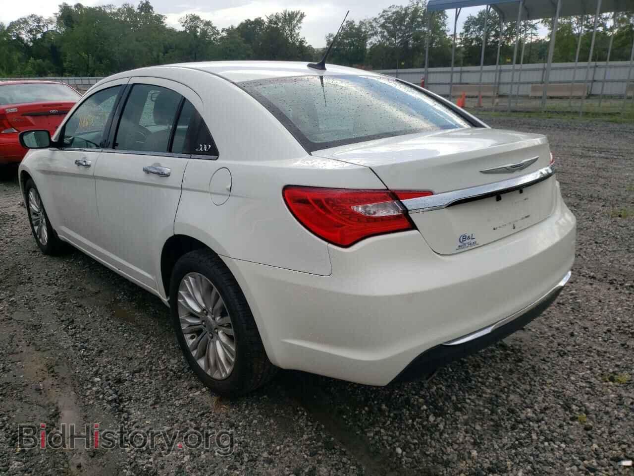 2011 CHRYSLER 200 - VIN: 1C3BC2FG4BN520776 - Фото 3