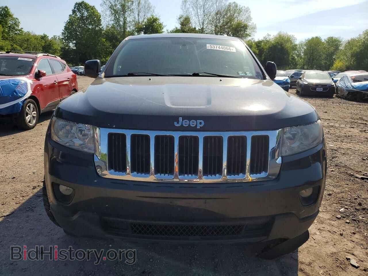 2011 Jeep CHEROKEE (VIN 1J4RR4GG0BC590641) — фото 5 из 13
