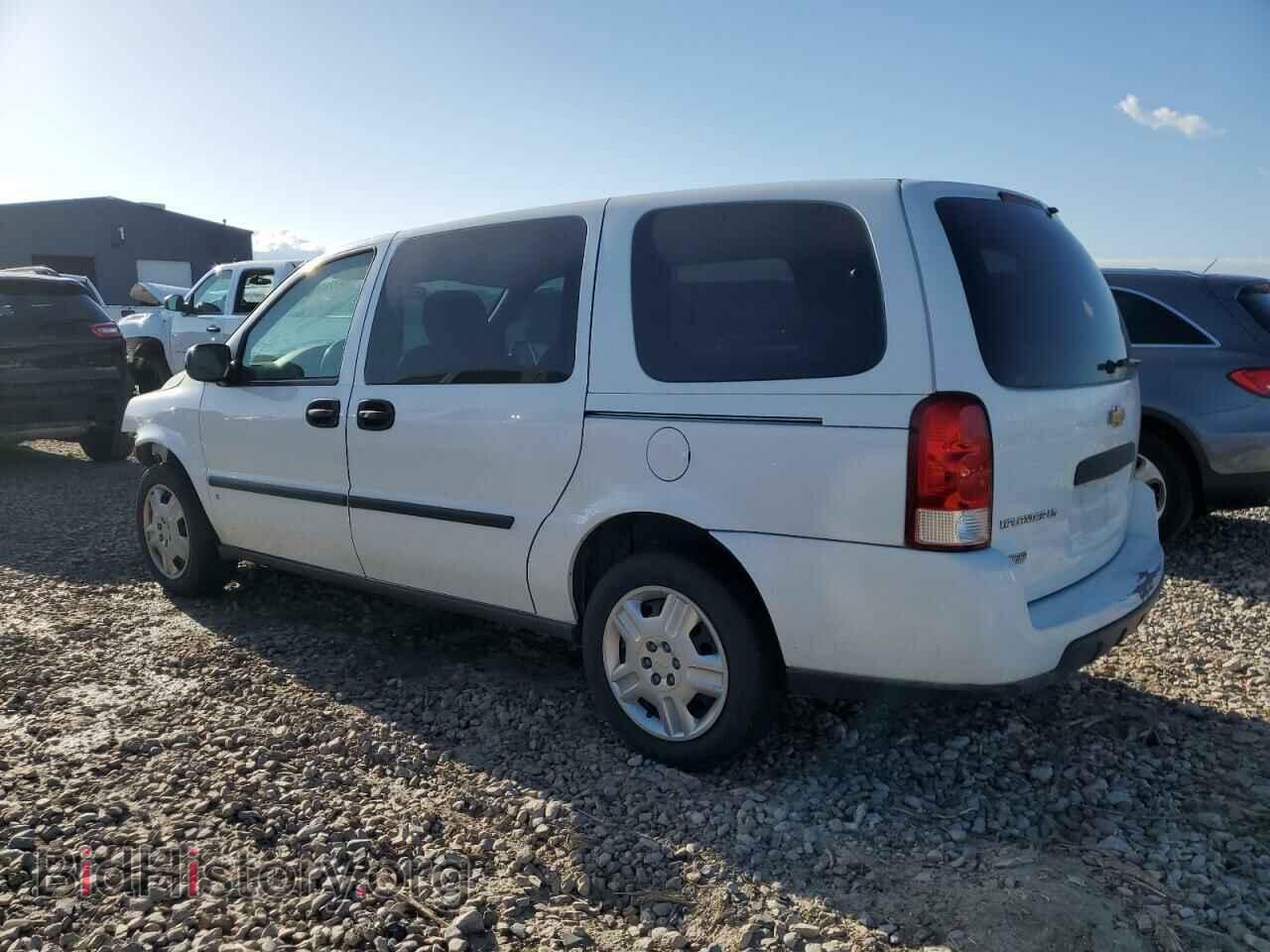 2008 CHEVROLET UPLANDER - VIN: 1GNDV23W98D122494 - Фото 2