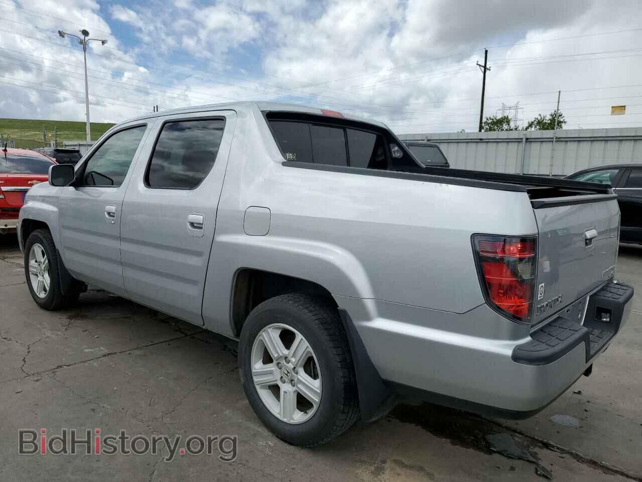 2013 HONDA RIDGELINE - VIN: 5FPYK1F53DB006136 - Фото 2