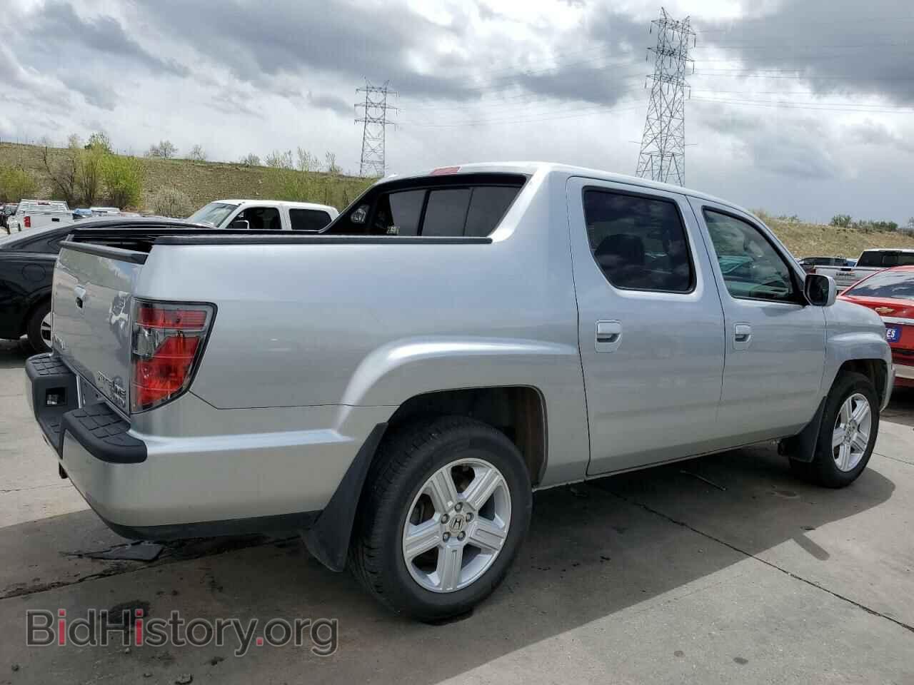2013 HONDA RIDGELINE - VIN: 5FPYK1F53DB006136 - Фото 3