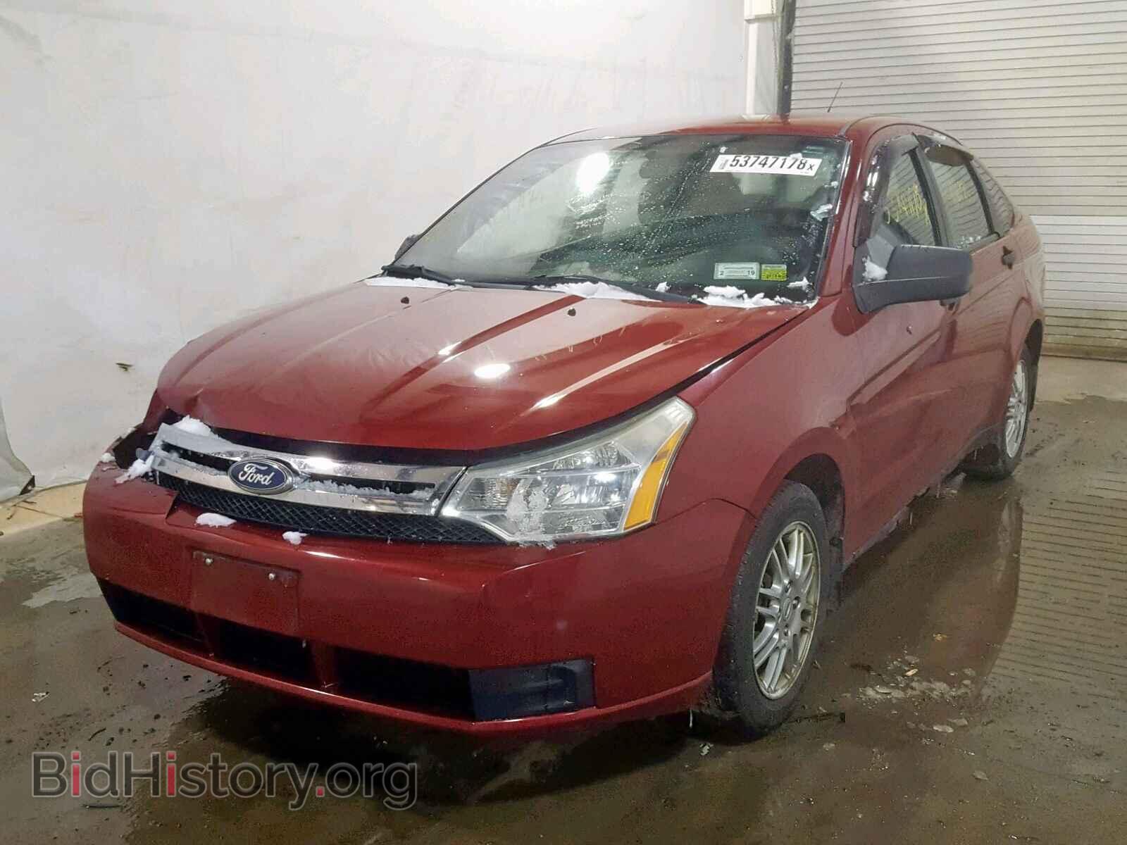 2011 FORD FOCUS - VIN: 1FAHP3FN2BW194863 - Photo 2