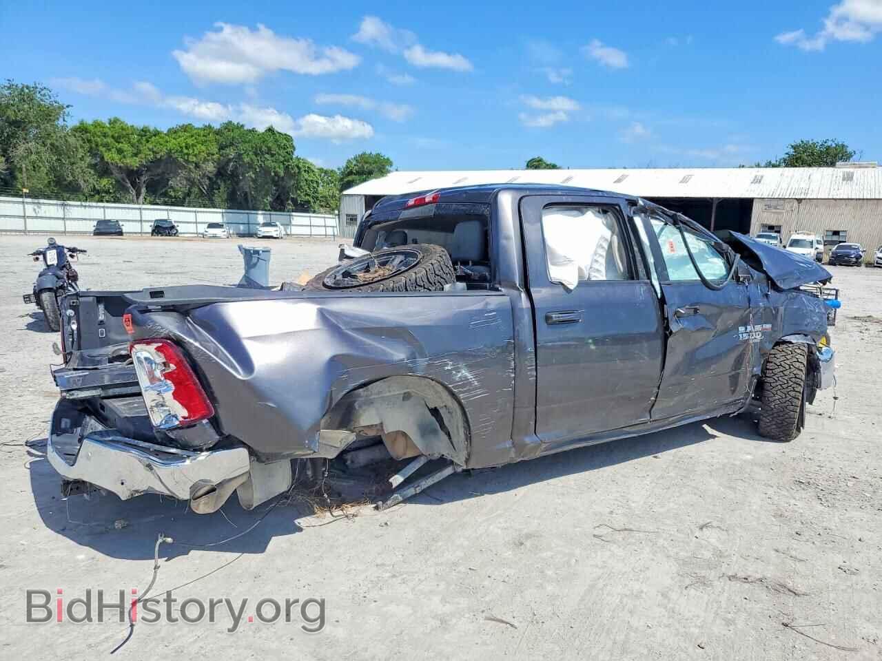 2020 RAM 1500 - VIN: 3C6RR7LT8LG182419 - Фото 3