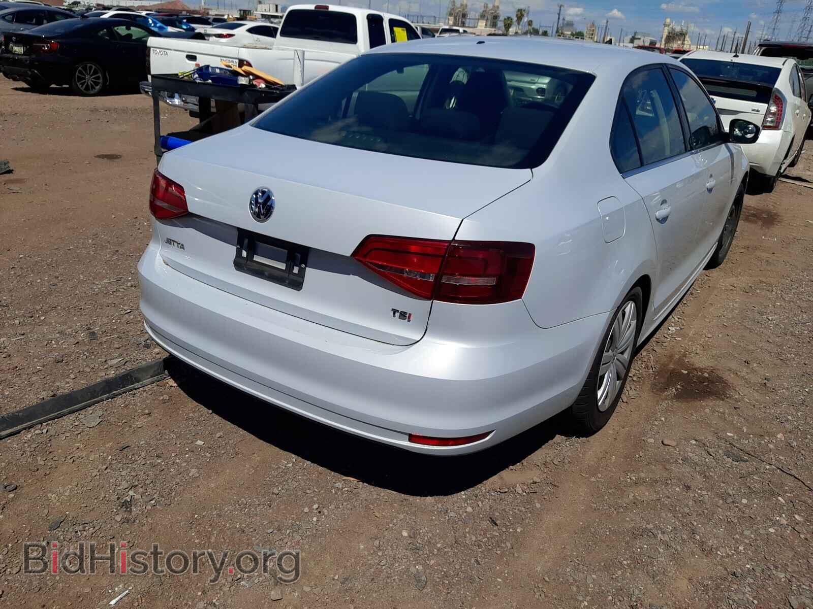 2017 VOLKSWAGEN JETTA - VIN: 3VW2B7AJ7HM379992 - Фото 4
