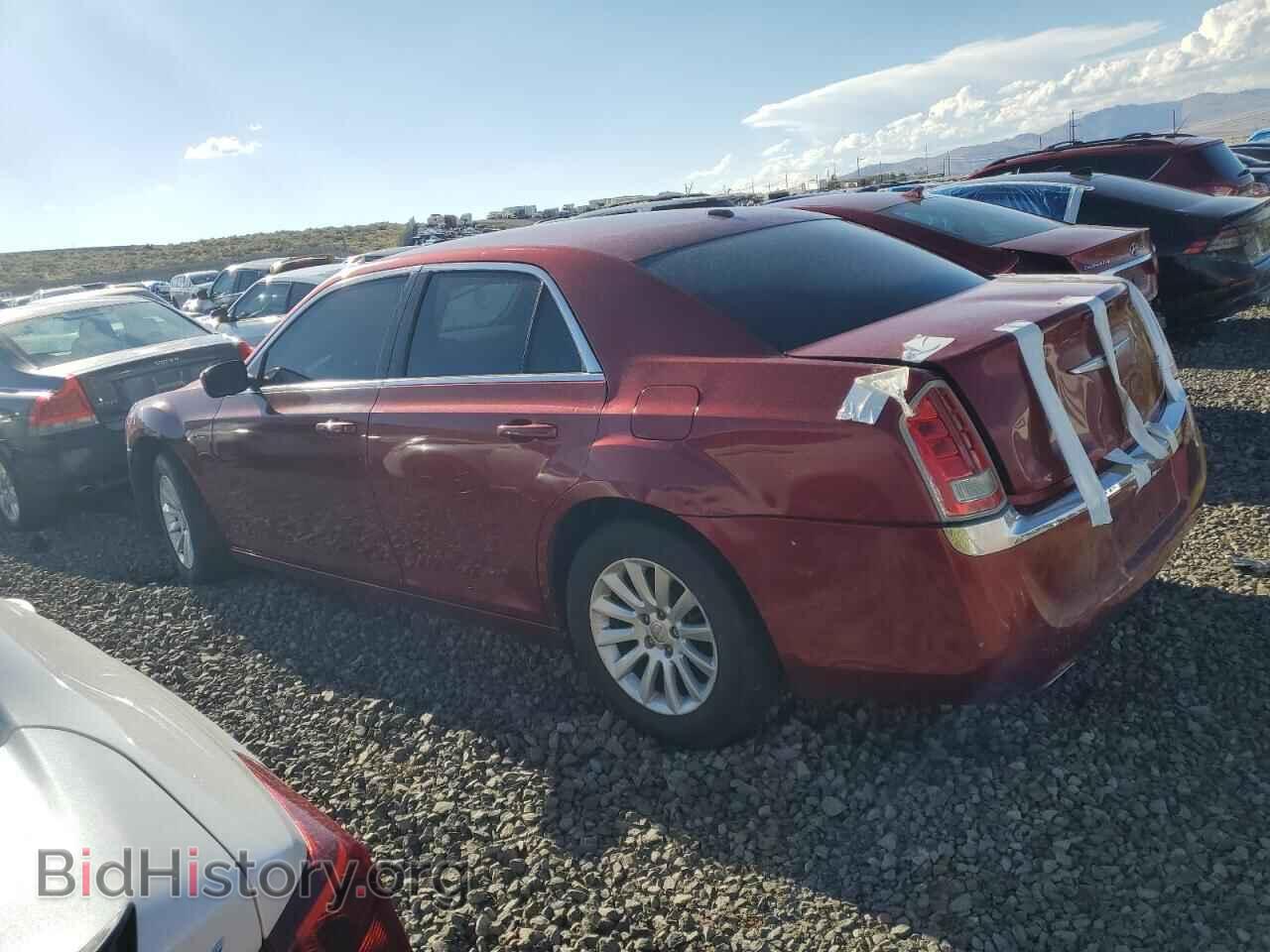 2011 CHRYSLER 300 - VIN: 2C3CA4CG8BH550415 - Фото 2
