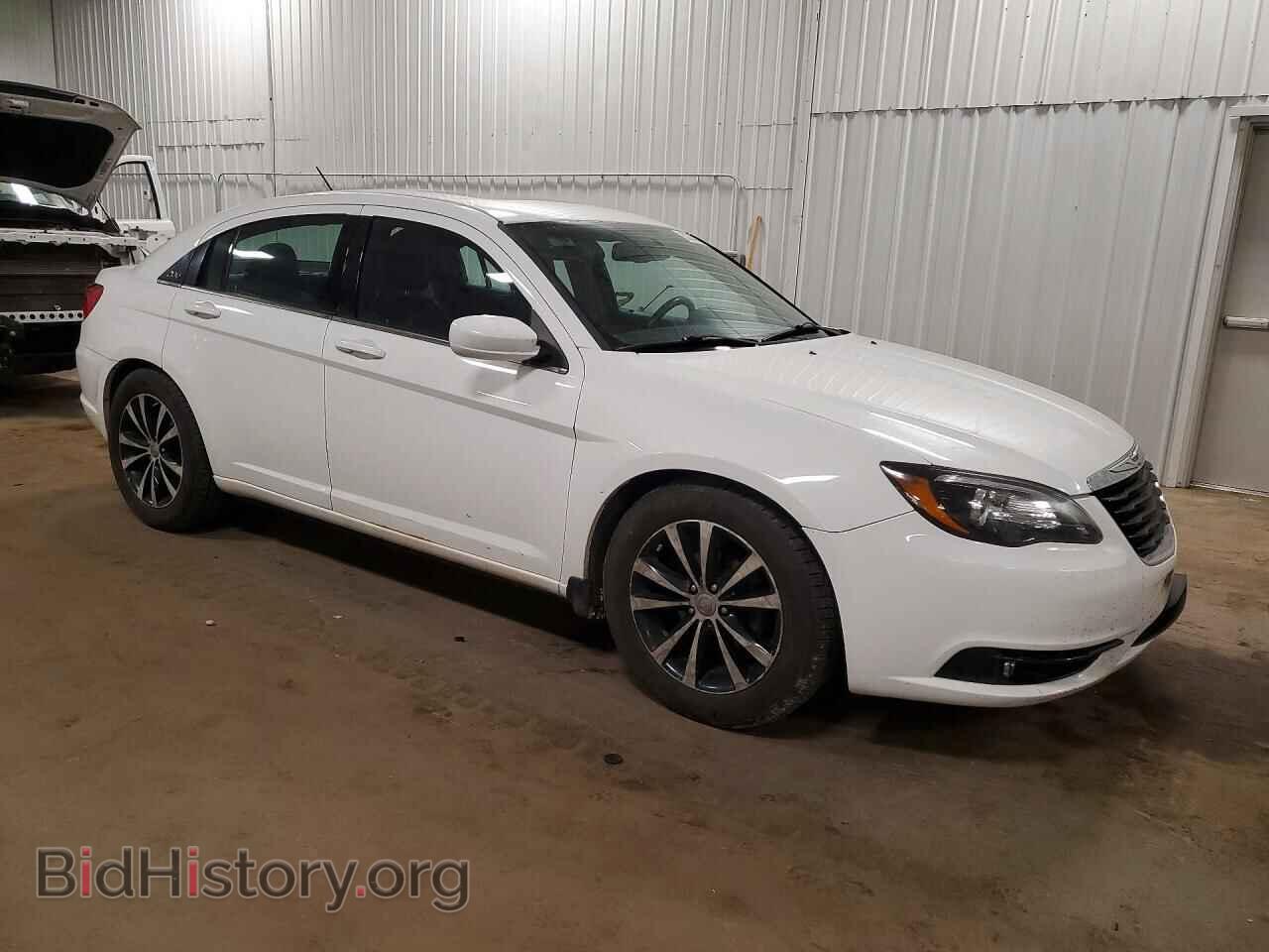 2013 CHRYSLER 200 - VIN: 1C3CCBCG7DN571006 - Photo 4