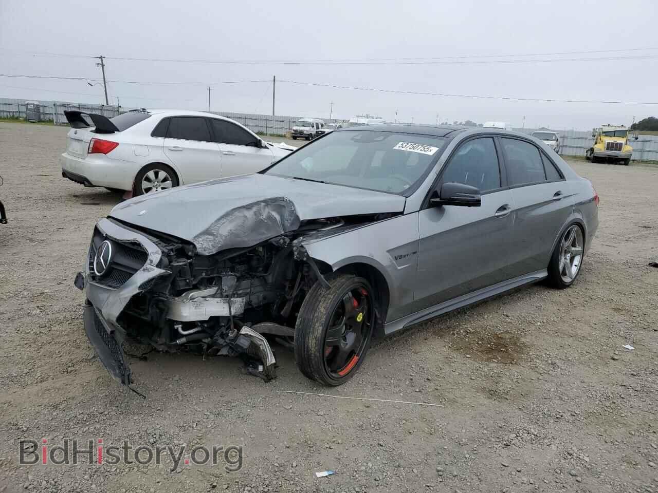 Photo WDDHF7GB7EA947111 - MERCEDES-BENZ E-CLASS 2014