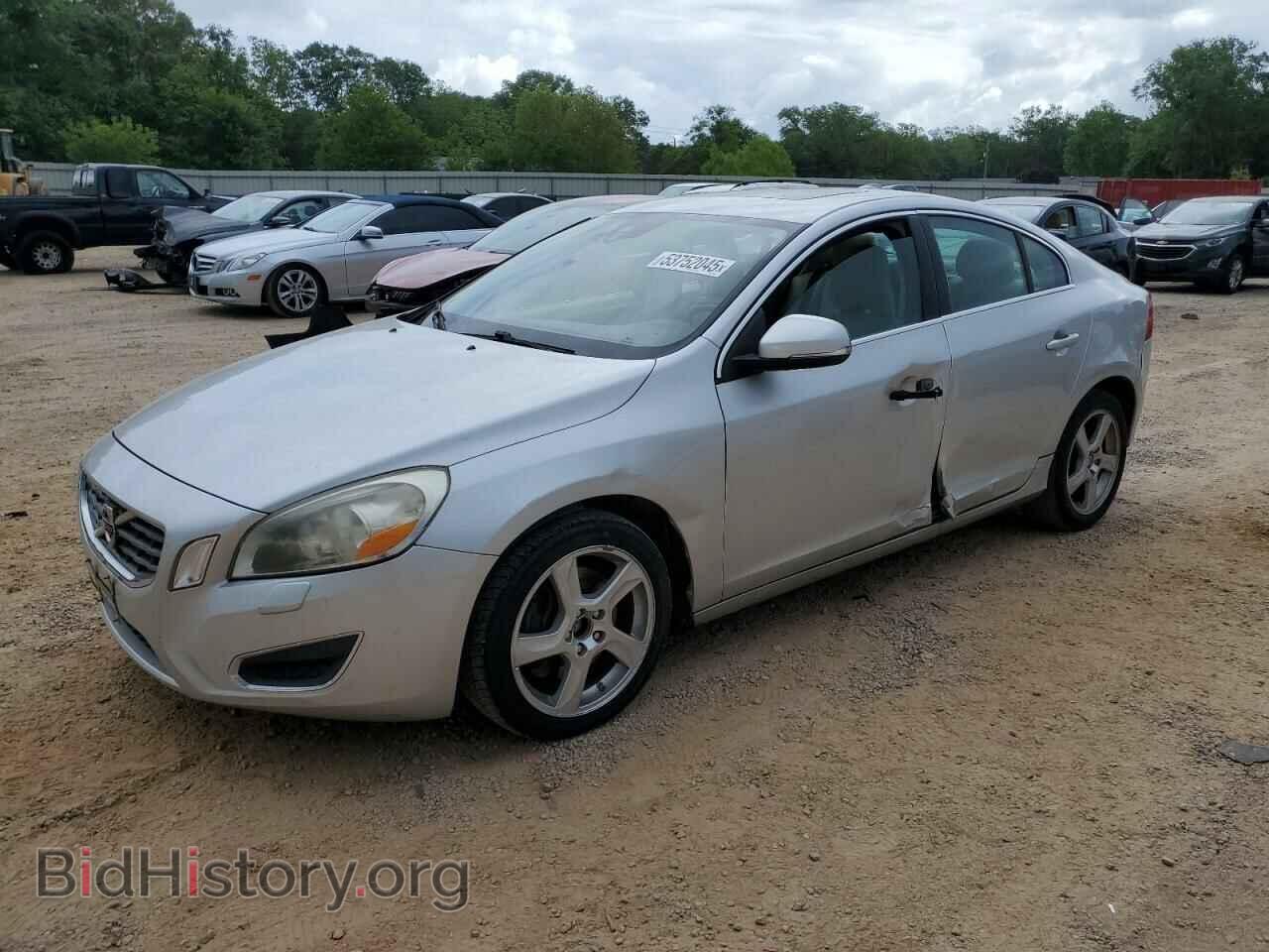 Photo YV1622FS9C2142052 - VOLVO S60 2012