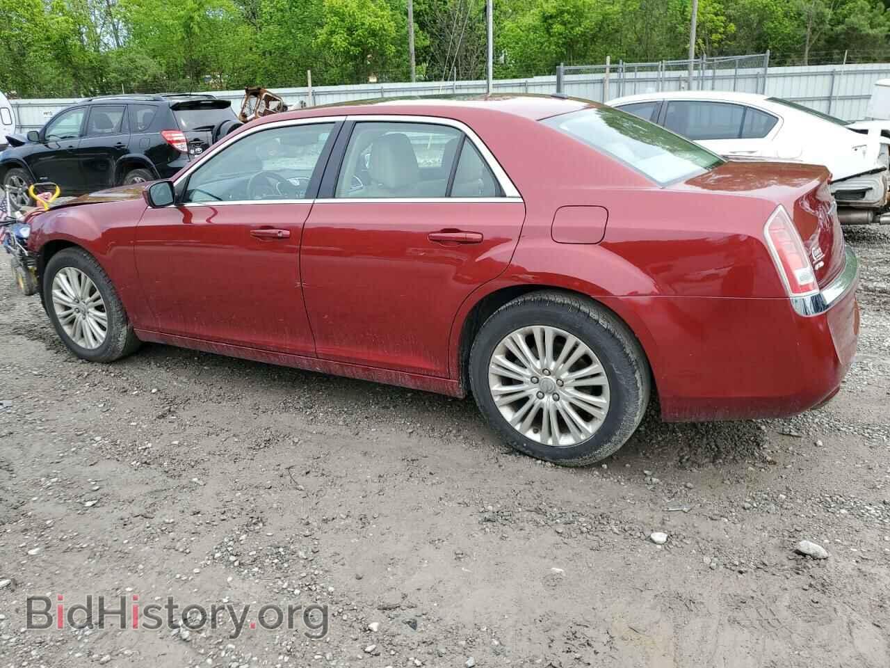 2013 CHRYSLER 300 - VIN: 2C3CCARG3DH556822 - Фото 2