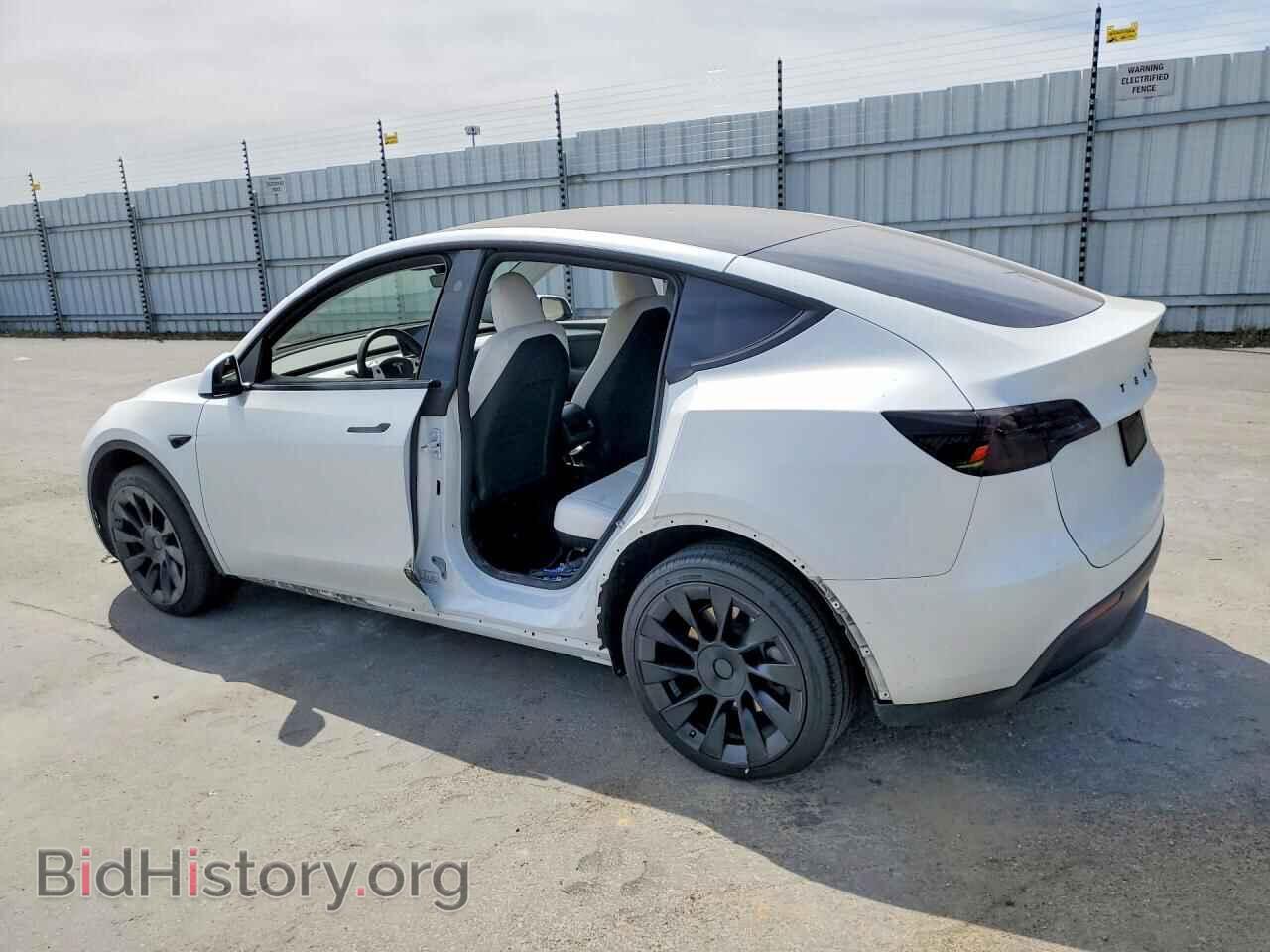 2023 TESLA MODEL Y - VIN: 7SAYGDEE8PF909564 - Photo 2