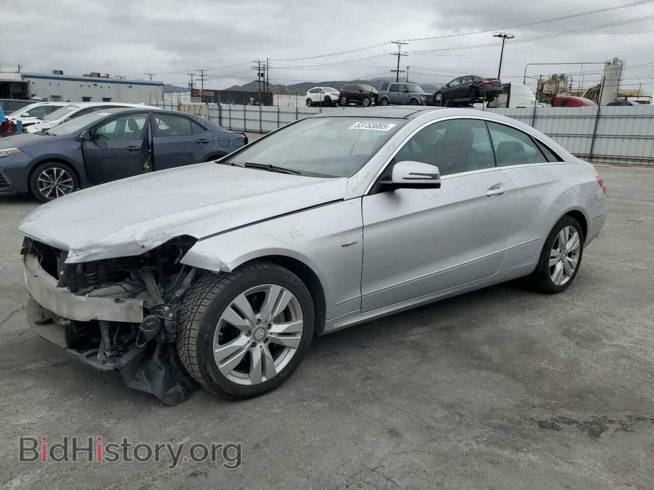 Photo WDDKJ5KB0CF134211 - MERCEDES-BENZ E-CLASS 2012