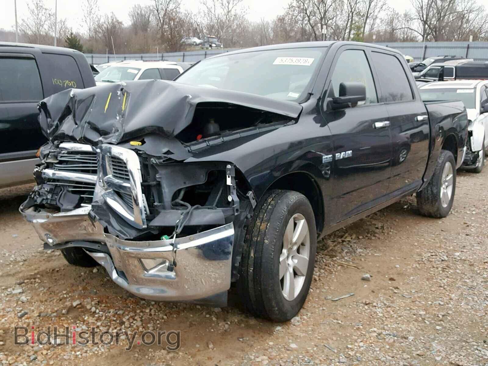 2009 DODGE RAM 1500 - VIN: 1D3HB13TX9S737109 - Фото 2