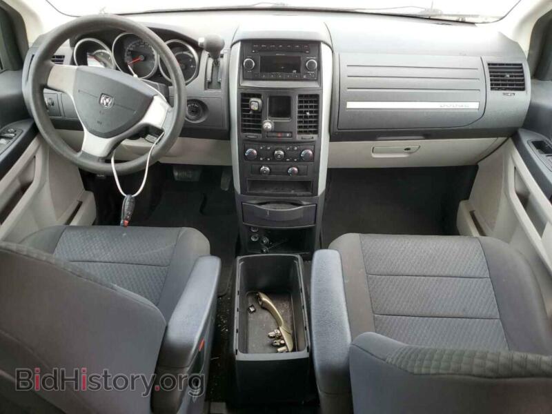 2010 Dodge CARAVAN (VIN 2D4RN4DE2AR264157) — фото 8 из 13