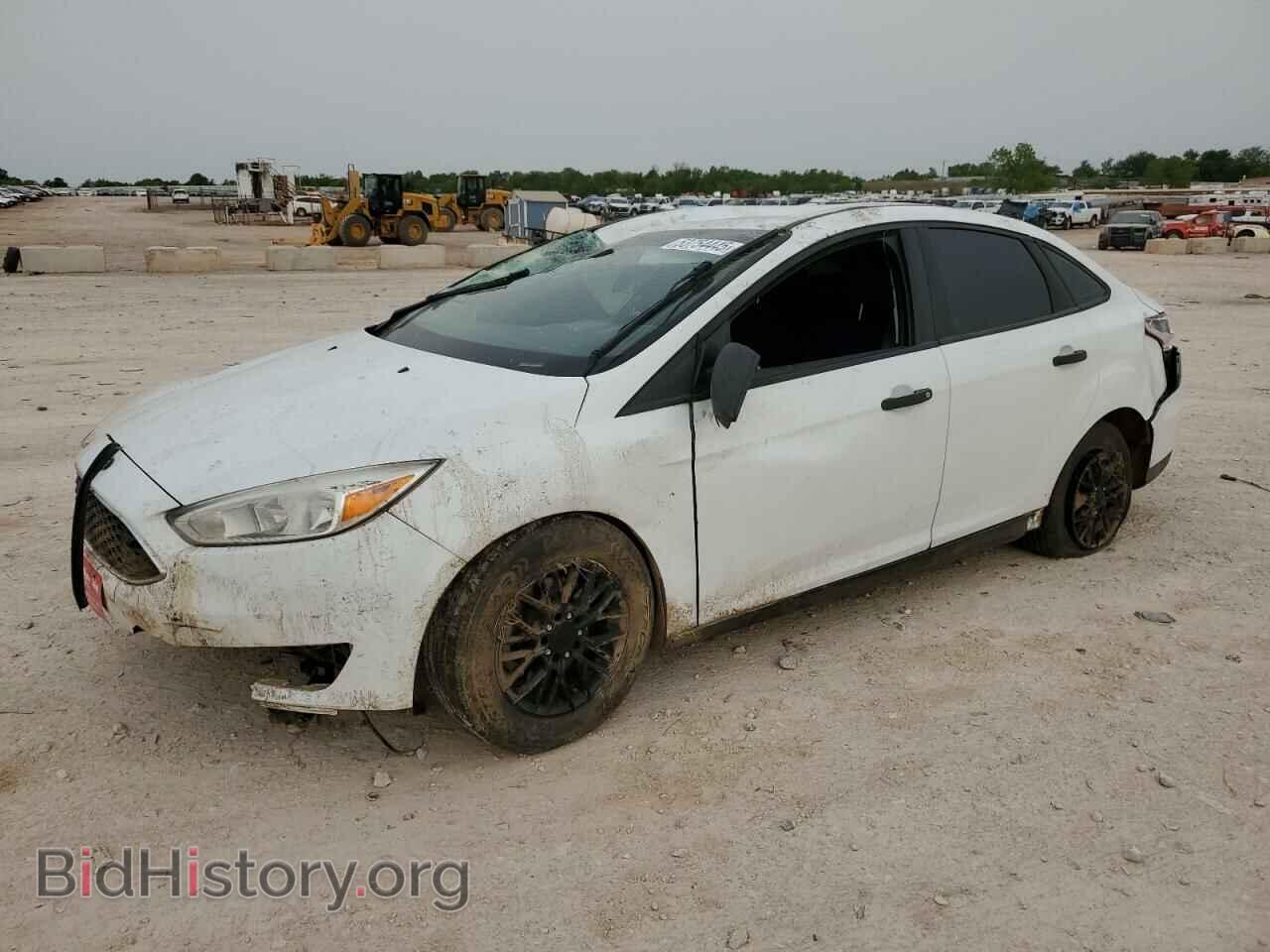 Photo 1FADP3E24HL313545 - FORD FOCUS 2017