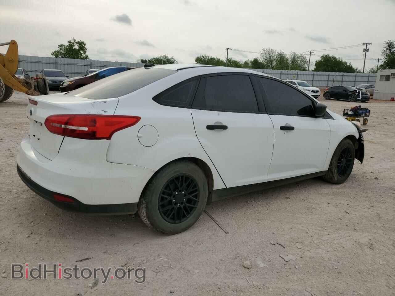 2017 FORD FOCUS - VIN: 1FADP3E24HL313545 - Photo 3
