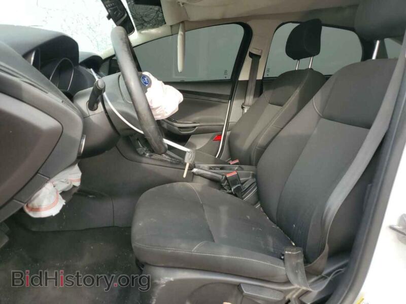 2017 Ford FOCUS (VIN 1FADP3E24HL313545) — photo 7 of 14