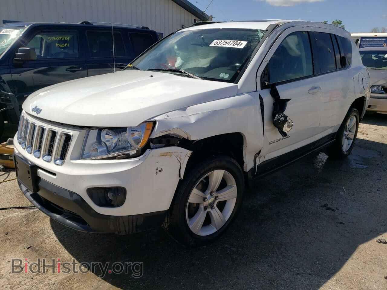 Photo 1J4NT1FB9BD236020 - JEEP COMPASS 2011