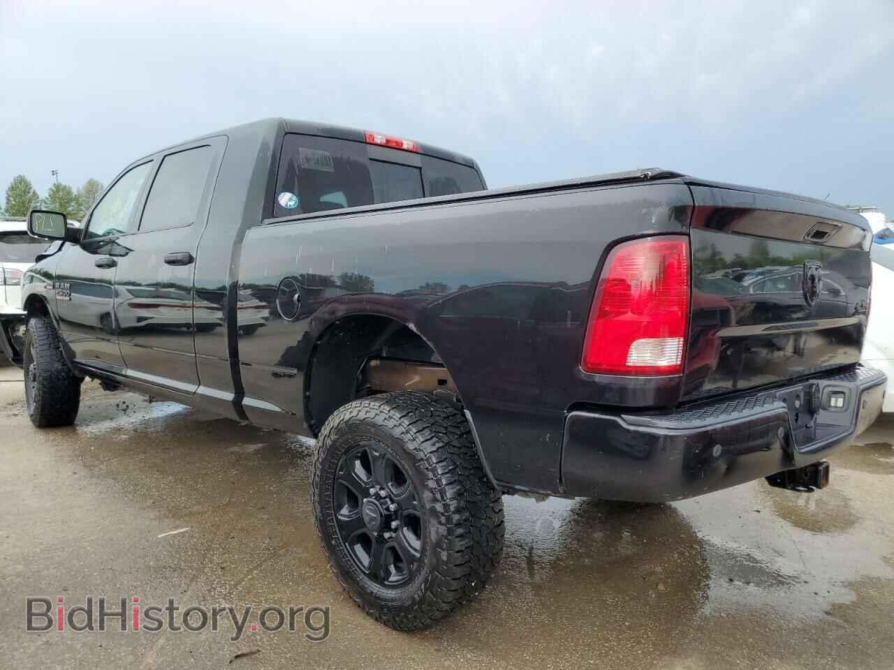 2017 RAM All Models - VIN: 3C6UR5MJ1HG501534 - Photo 2