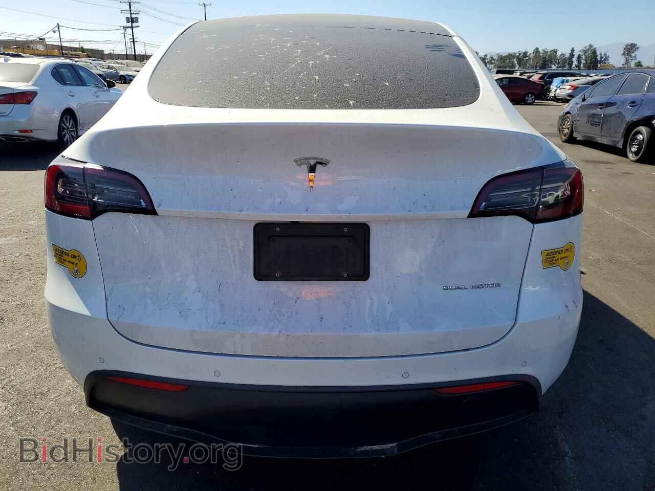 2022 TESLA MODEL Y - VIN: 7SAYGDEE2NF328428 - Фото 6