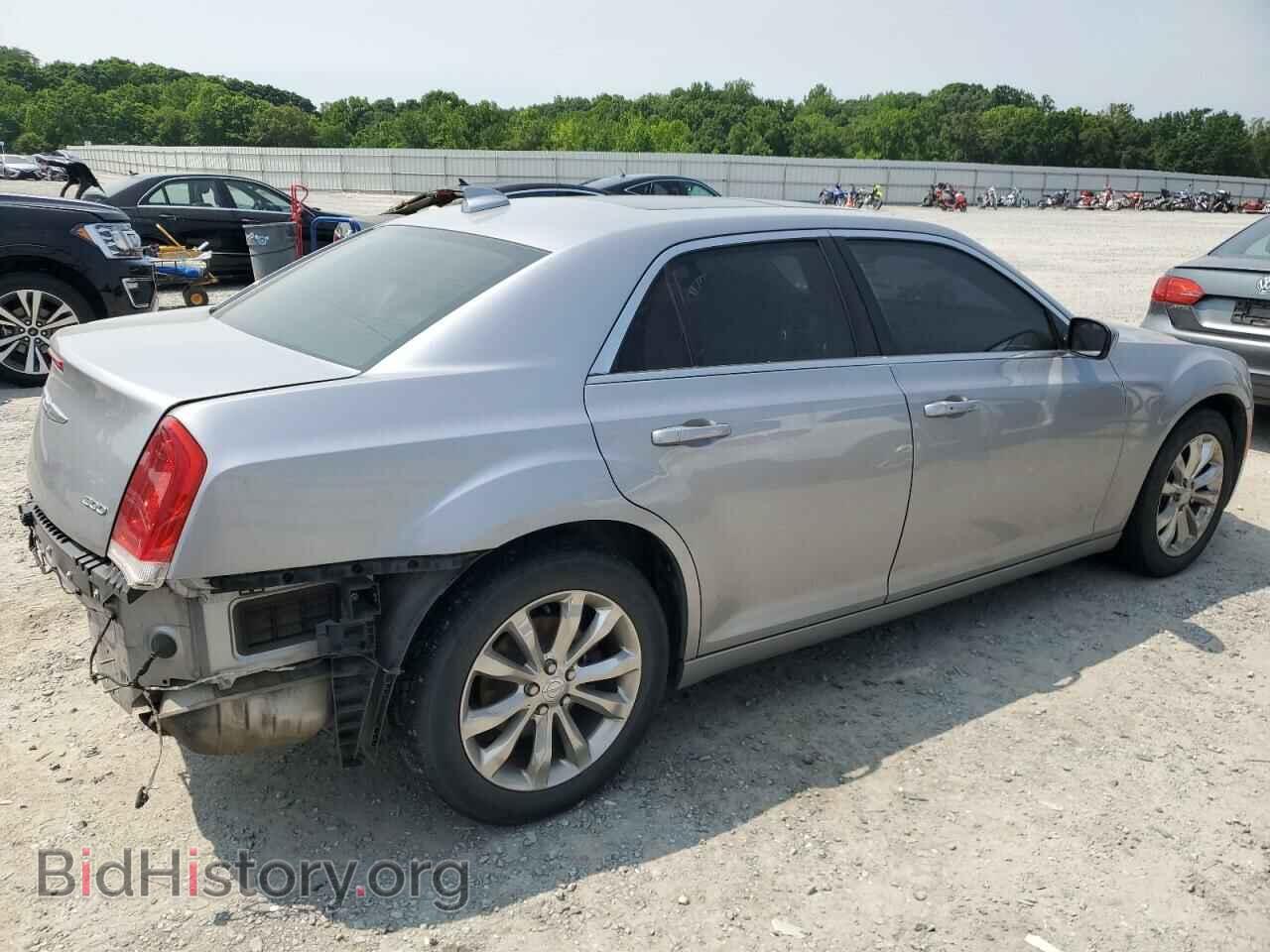 2016 CHRYSLER 300 - VIN: 2C3CCARG2GH192834 - Фото 3