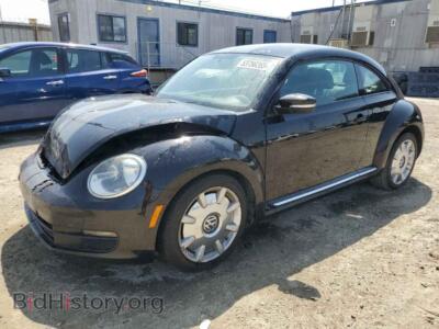 2012 Volkswagen BEETLE, черный — VIN 3VWJP7AT7CM646779, Copart