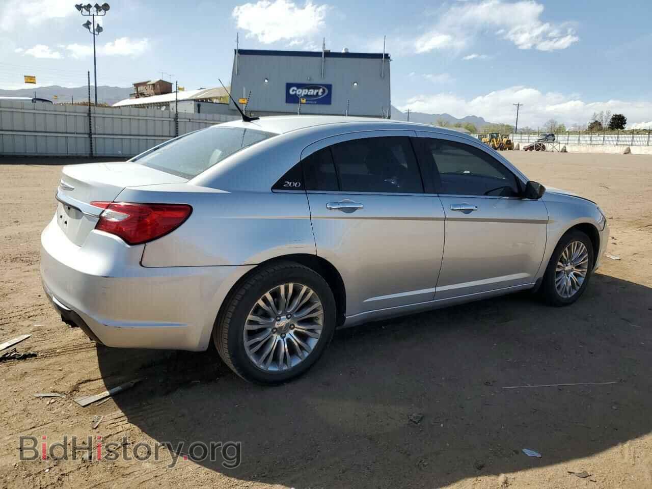2011 CHRYSLER 200 - VIN: 1C3BC2FB0BN500500 - Фото 3