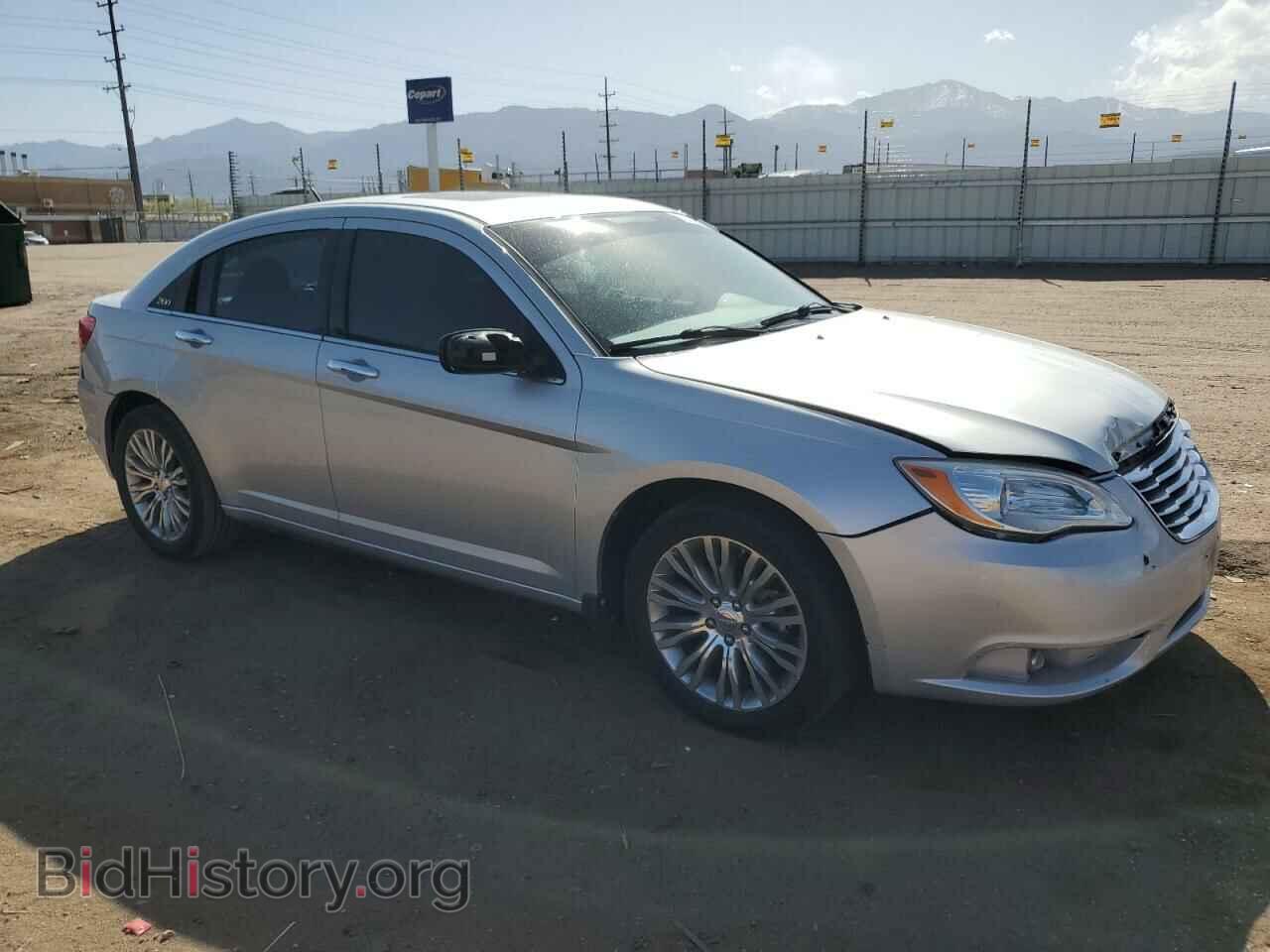 2011 CHRYSLER 200 - VIN: 1C3BC2FB0BN500500 - Фото 4
