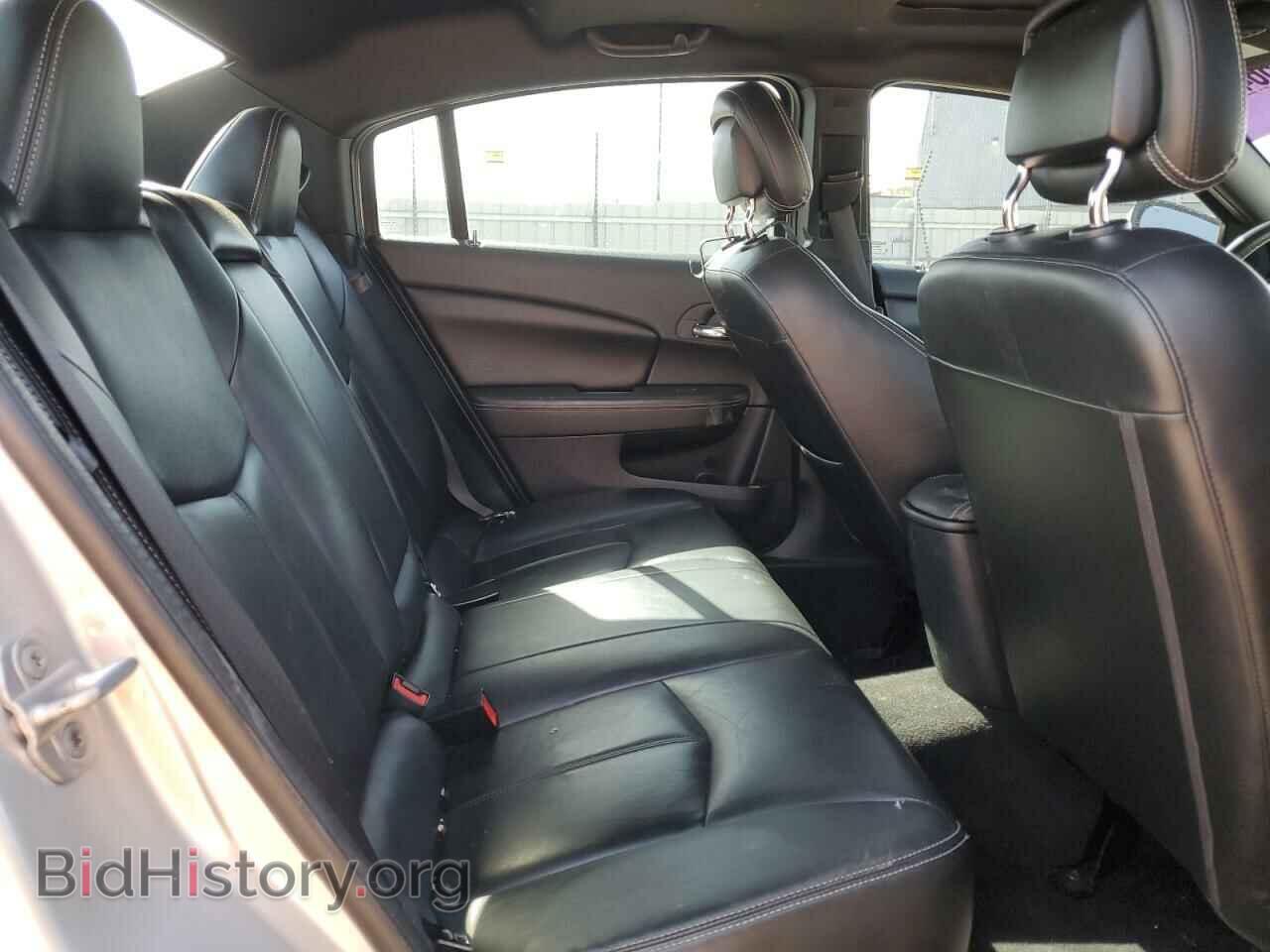 2011 CHRYSLER 200 - VIN: 1C3BC2FB0BN500500 - Фото 10