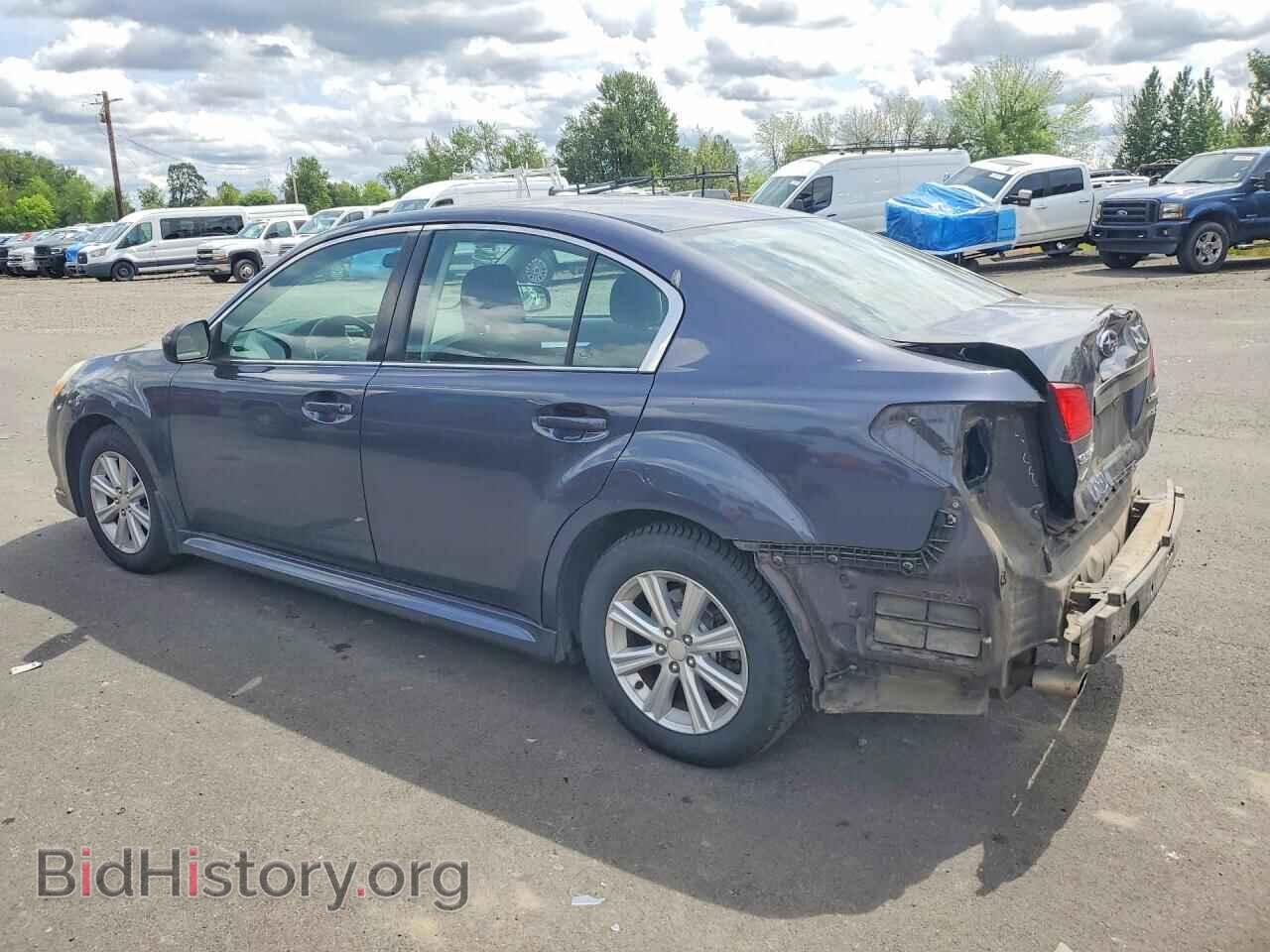 2011 SUBARU LEGACY - VIN: 4S3BMBC66B3215375 - Фото 2