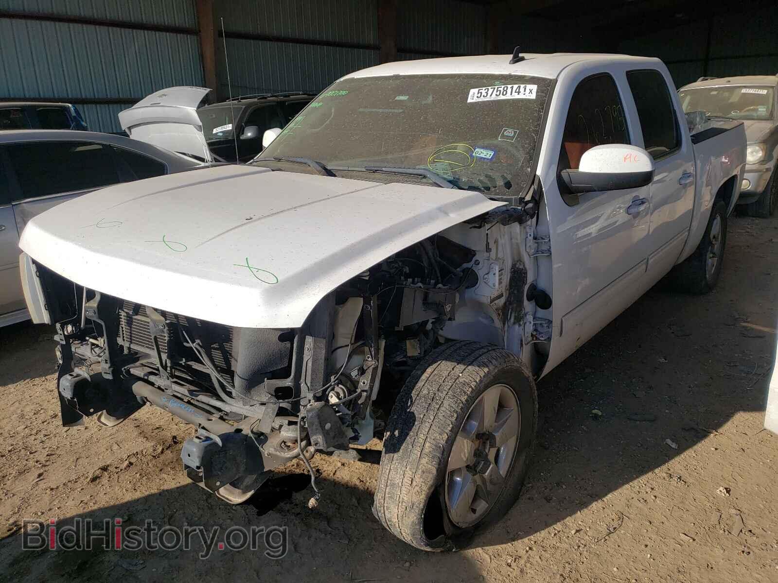 2011 CHEVROLET SILVERADO - VIN: 3GCPCTE03BG110698 - Фото 2