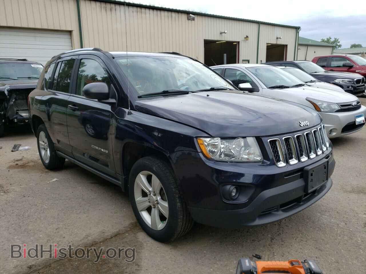 Photo 1J4NF1FBXBD189023 - JEEP COMPASS 2011