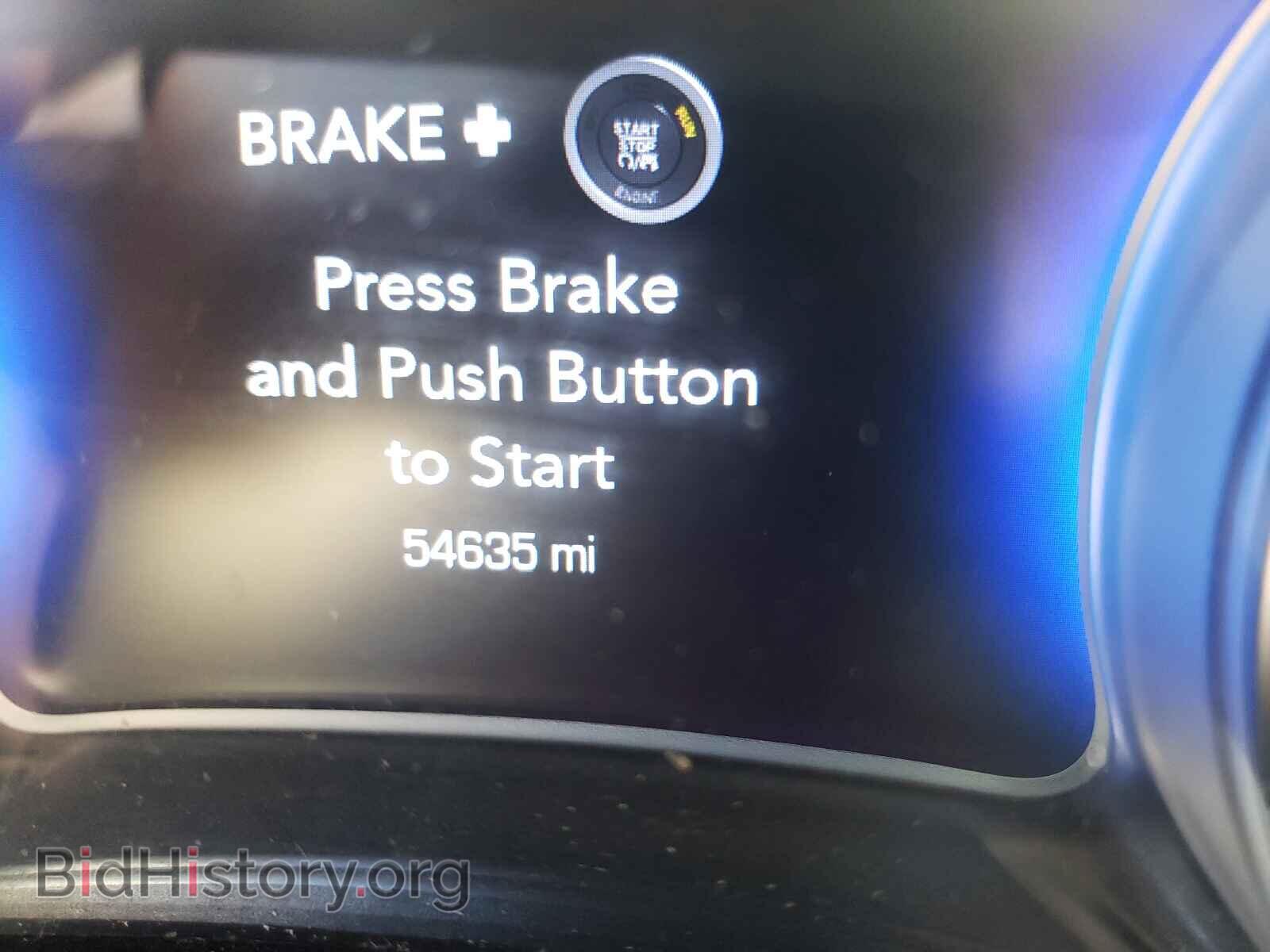2019 CHRYSLER 300 - VIN: 2C3CCAAG2KH676443 - Фото 8