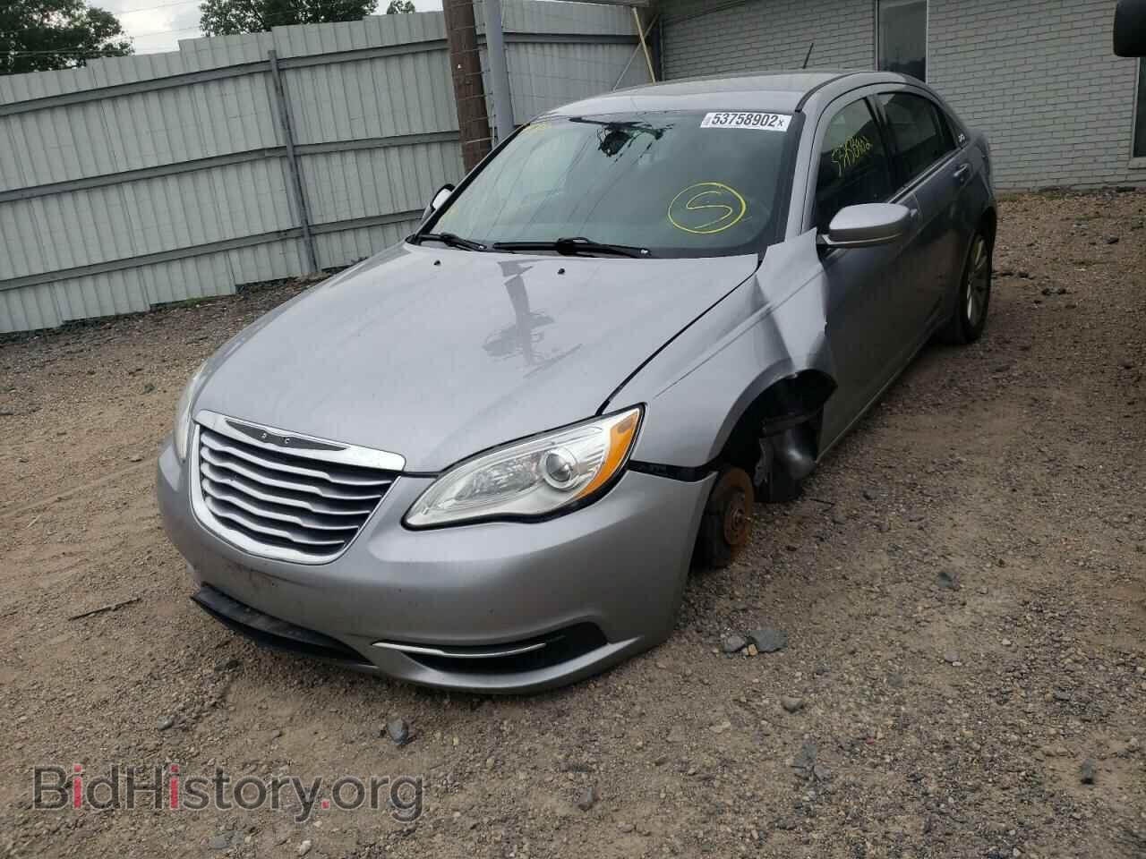2013 CHRYSLER 200 - VIN: 1C3CCBBG7DN528433 - Фото 2