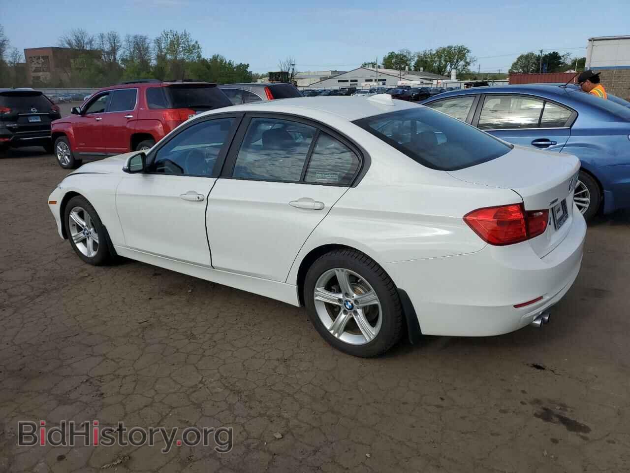 2013 BMW 3 SERIES - VIN: WBA3B3G5XDNR79929 - Фото 2