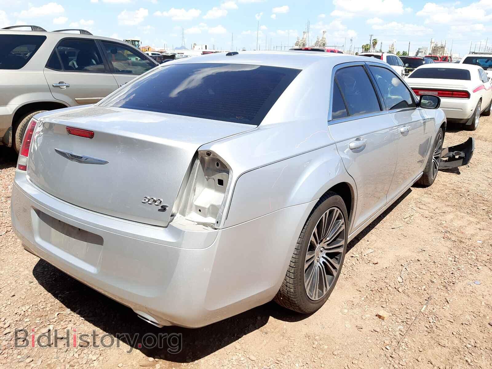 2012 CHRYSLER 300 - VIN: 2C3CCADTXCH183412 - Фото 4