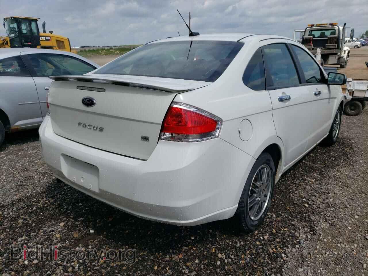 2010 FORD FOCUS - VIN: 1FAHP3FNXAW179073 - Фото 4