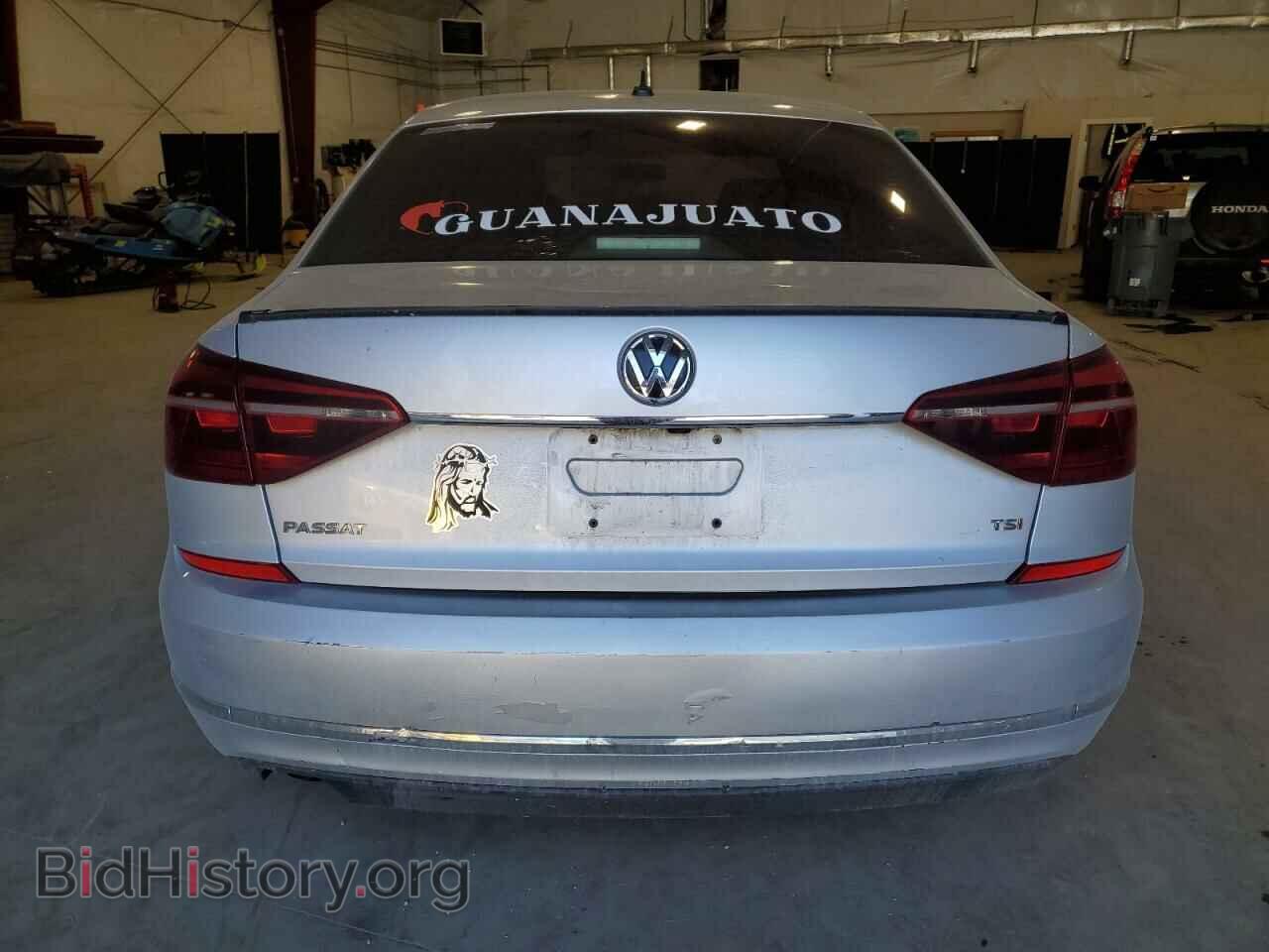 2017 VOLKSWAGEN PASSAT - VIN: 1VWAT7A39HC085733 - Фото 6