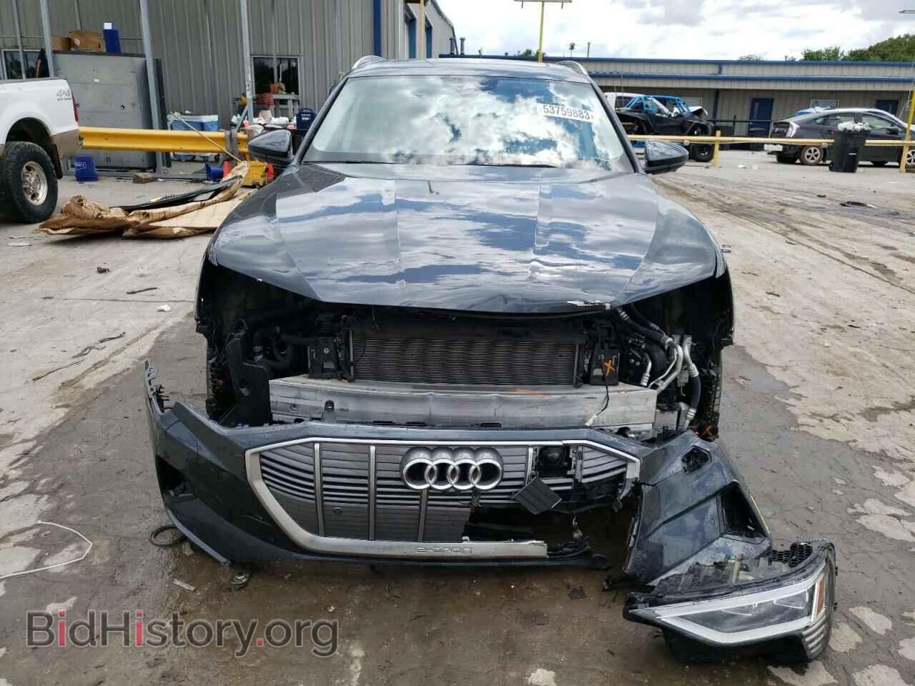 2019 AUDI E-TRON - VIN: WA1LAAGE7KB024699 - Photo 5