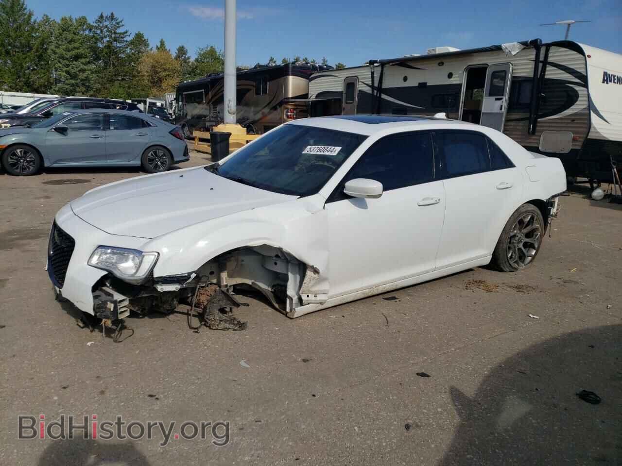 Фотография 2C3CCABG0GH144694 - CHRYSLER 300 2016