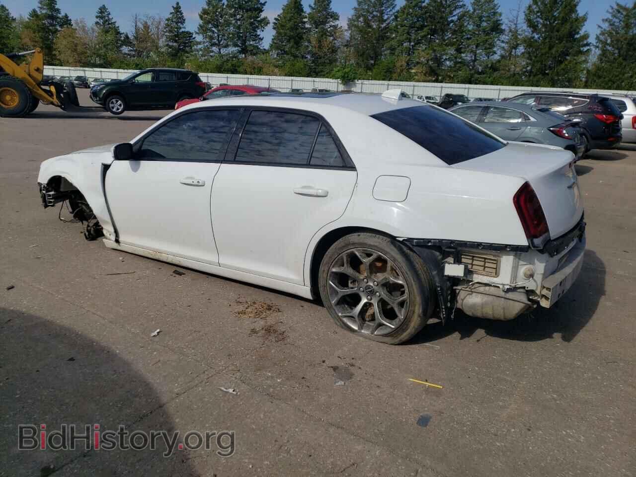2016 CHRYSLER 300 - VIN: 2C3CCABG0GH144694 - Фото 2