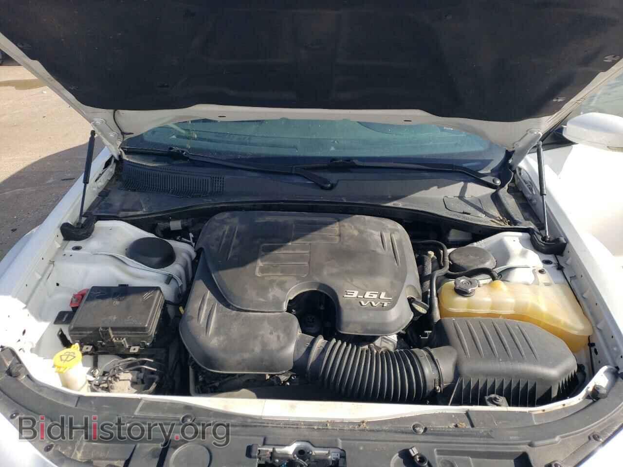 2016 CHRYSLER 300 - VIN: 2C3CCABG0GH144694 - Фото 11