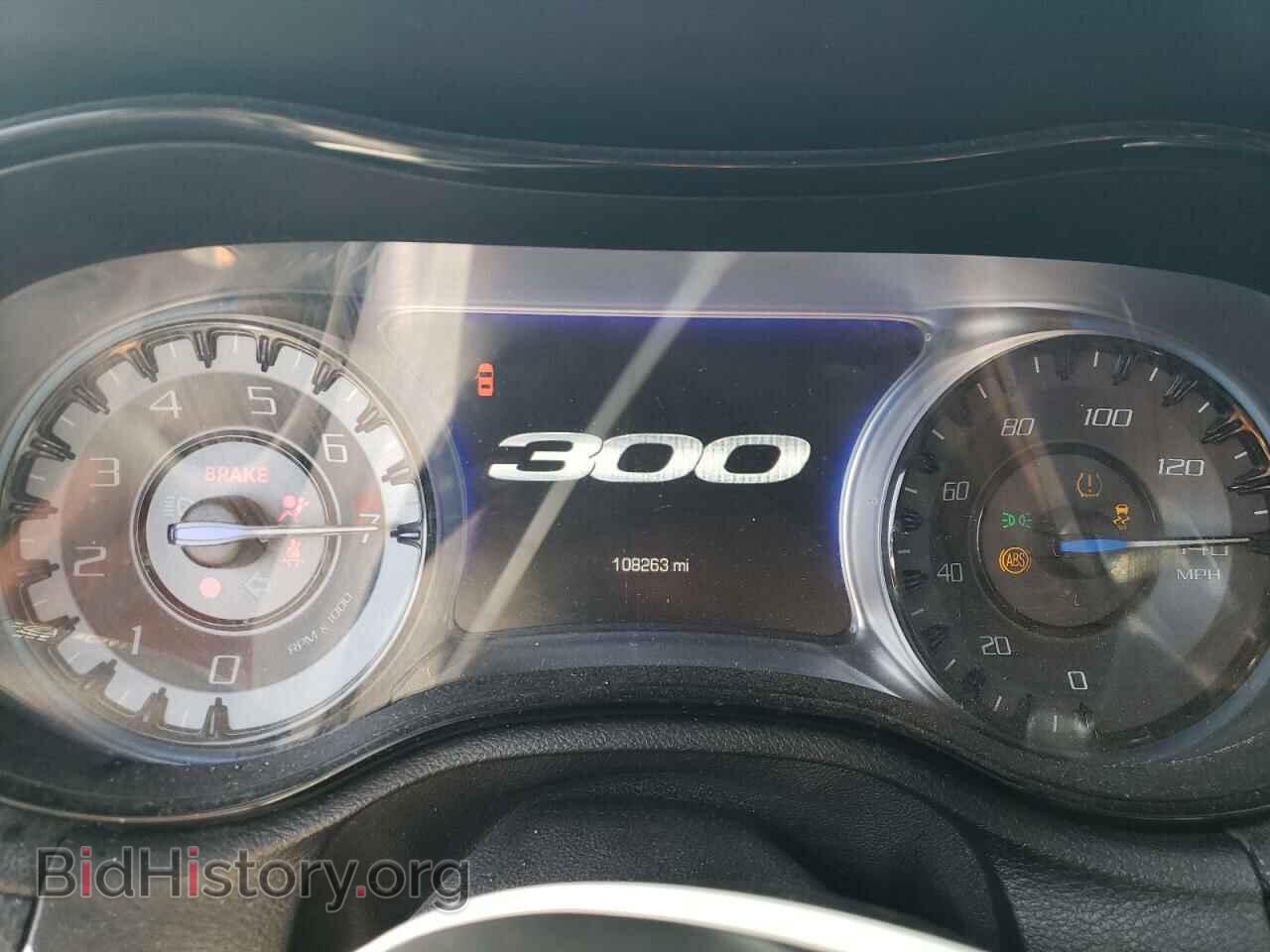 2016 CHRYSLER 300 - VIN: 2C3CCABG0GH144694 - Фото 9