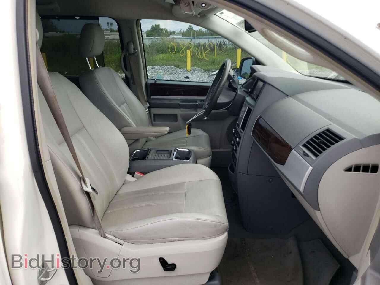 2010 CHRYSLER MINIVAN - VIN: 2A4RR5D14AR168044 - Фото 5