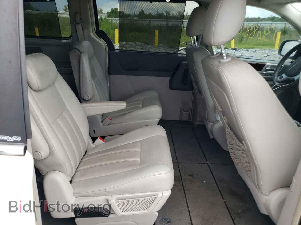 2010 CHRYSLER MINIVAN - VIN: 2A4RR5D14AR168044 - Фото 6