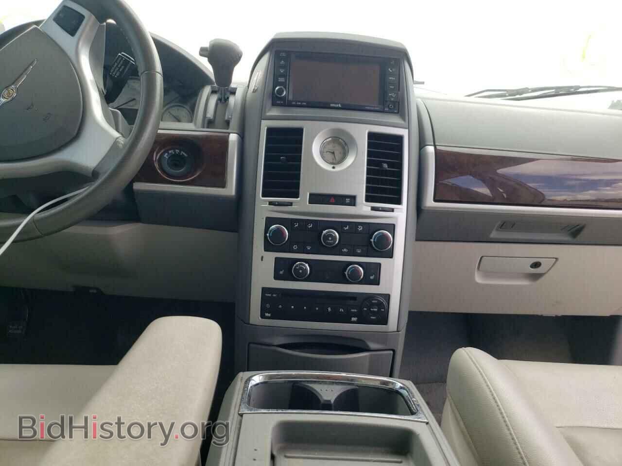 2010 CHRYSLER MINIVAN - VIN: 2A4RR5D14AR168044 - Фото 9