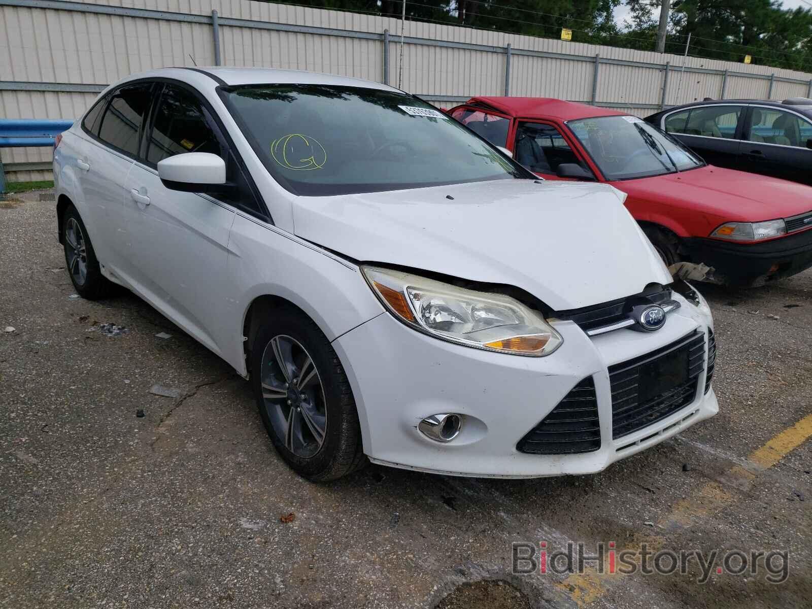 Photo 1FAHP3F26CL390295 - FORD FOCUS 2012